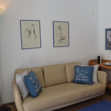 Vouliagmeni Seaside Flat Appartement Athene Buitenkant foto